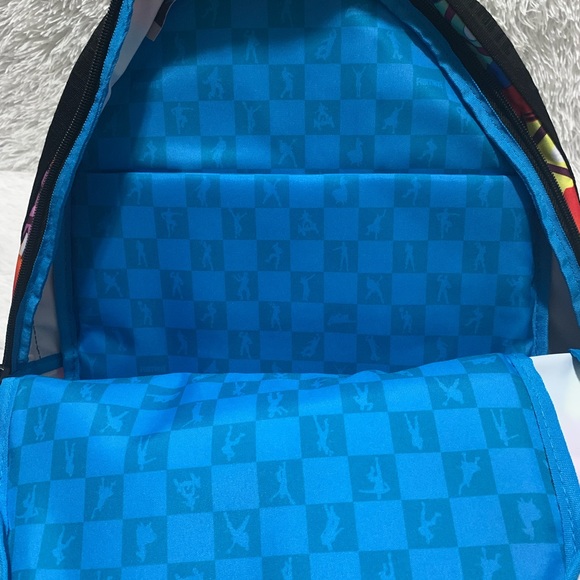 Fortnite Backpack - Picture 3 of 4